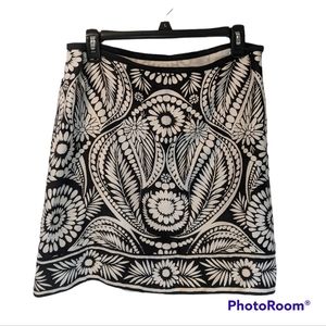 Banana Republic Silk Floral Mini A-line Skirt Black/White Size 6 Petite